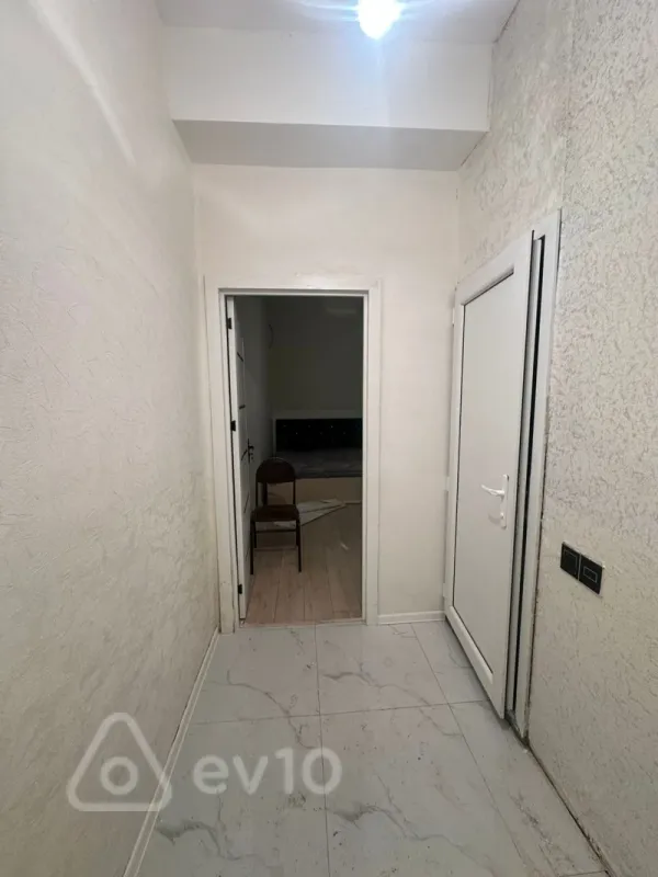 Kirayə verilir 2 otaqlı yeni tikili 55 m²