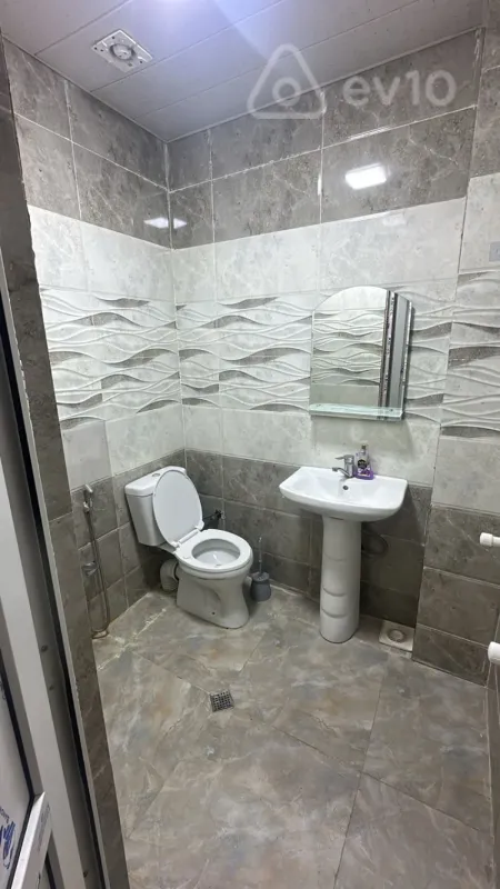 Kirayə verilir 2 otaqlı yeni tikili 55 m²