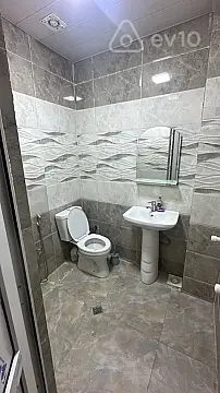 Kirayə verilir 2 otaqlı yeni tikili 55 m²