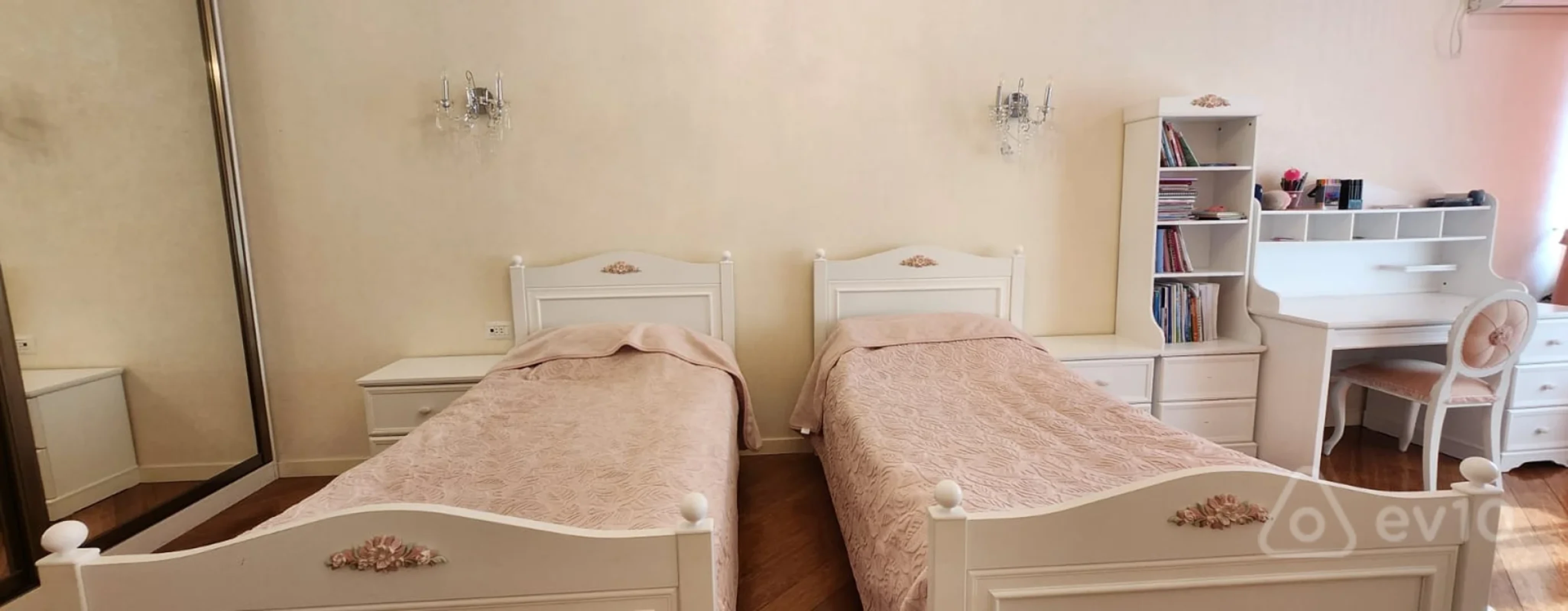 Kirayə verilir 3 otaqlı köhnə tikili 82 m²