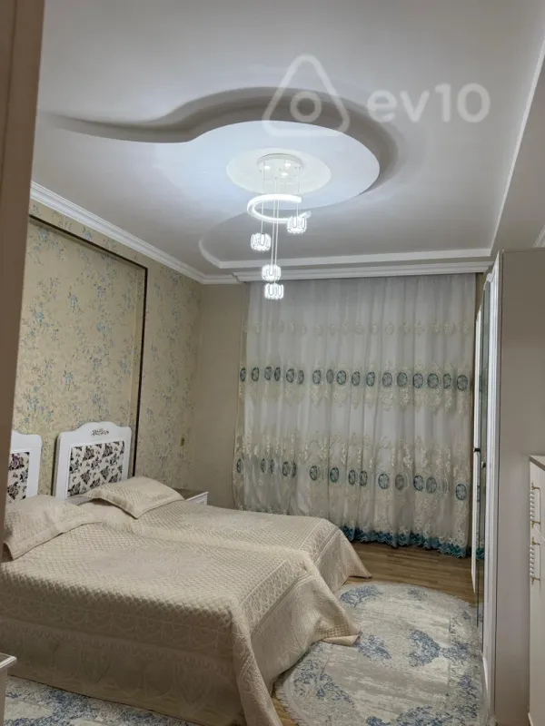 Kirayə verilir 3 otaqlı yeni tikili 144 m²