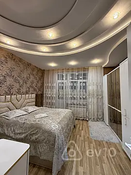 Kirayə verilir 3 otaqlı yeni tikili 144 m²