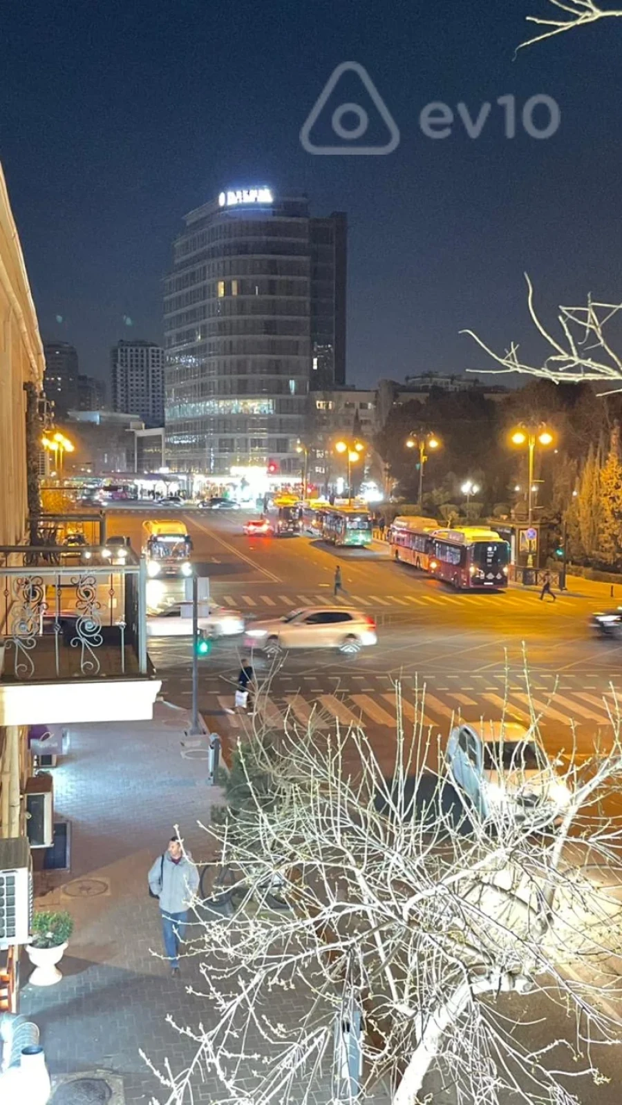 Kirayə verilir 2 otaqlı köhnə tikili 30 m²