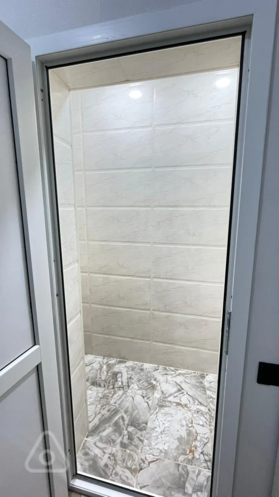 Kirayə verilir 2 otaqlı köhnə tikili 34 m²
