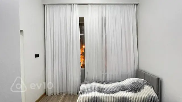 Kirayə verilir 2 otaqlı köhnə tikili 34 m²