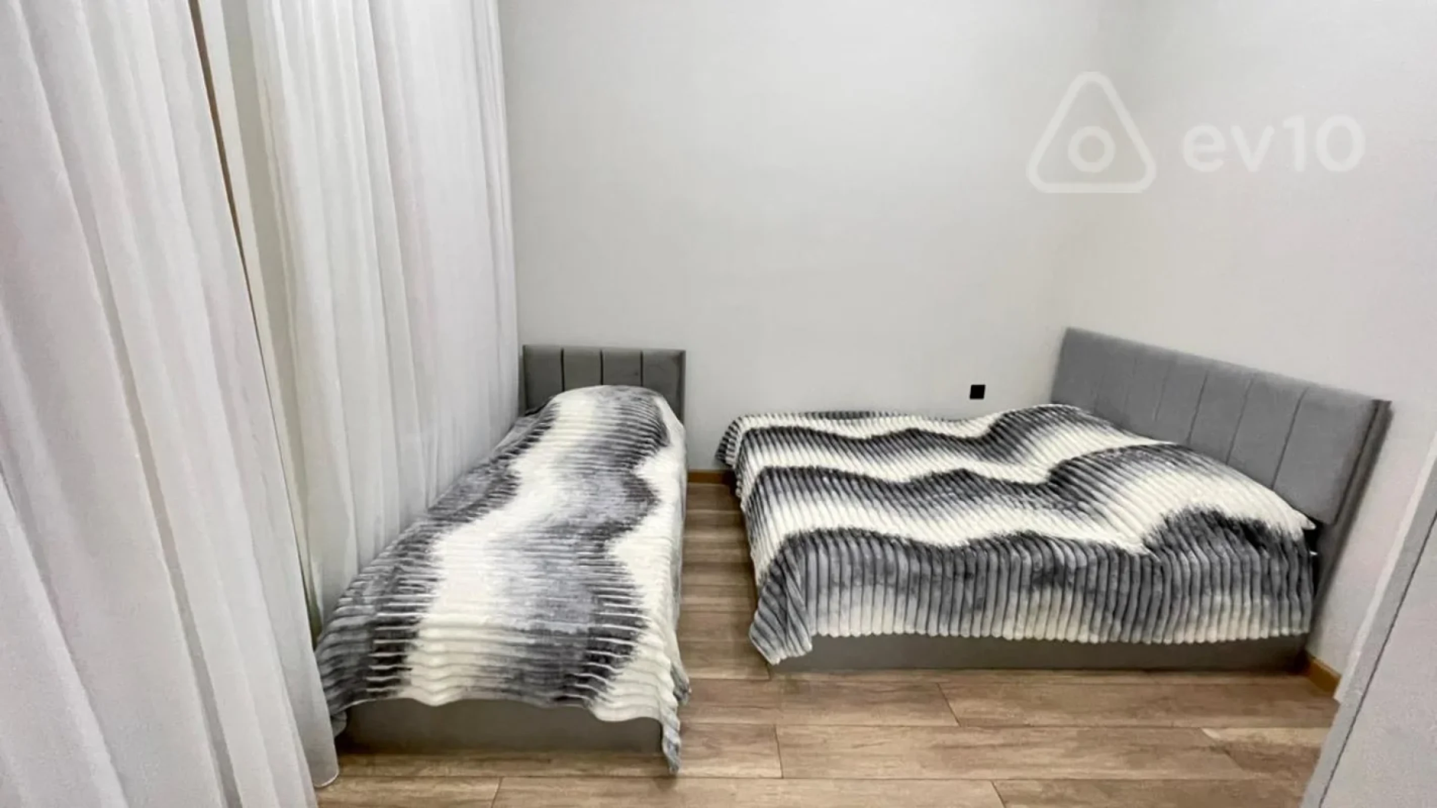 Kirayə verilir 2 otaqlı köhnə tikili 34 m²
