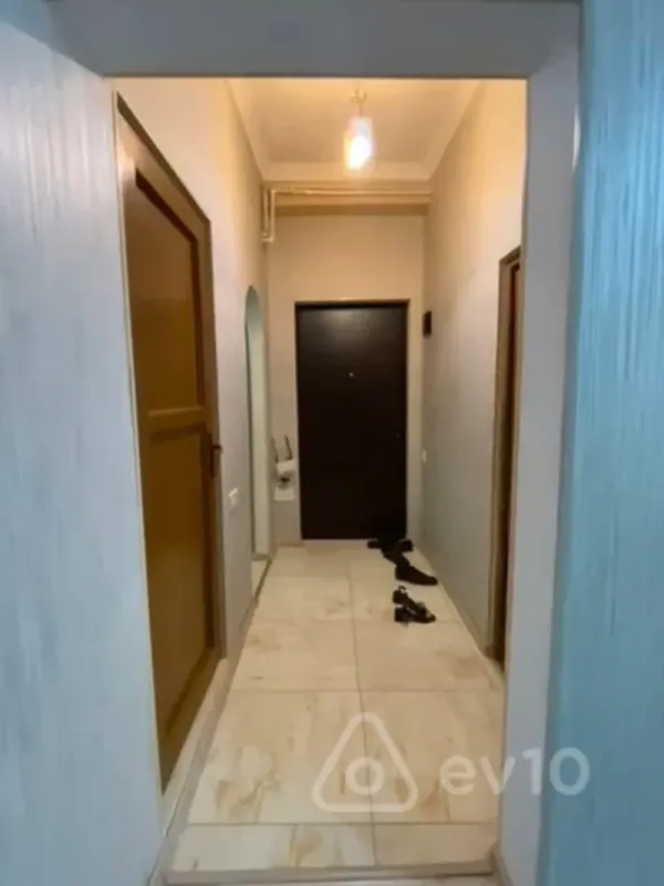 Kirayə verilir 2 otaqlı yeni tikili 45 m²