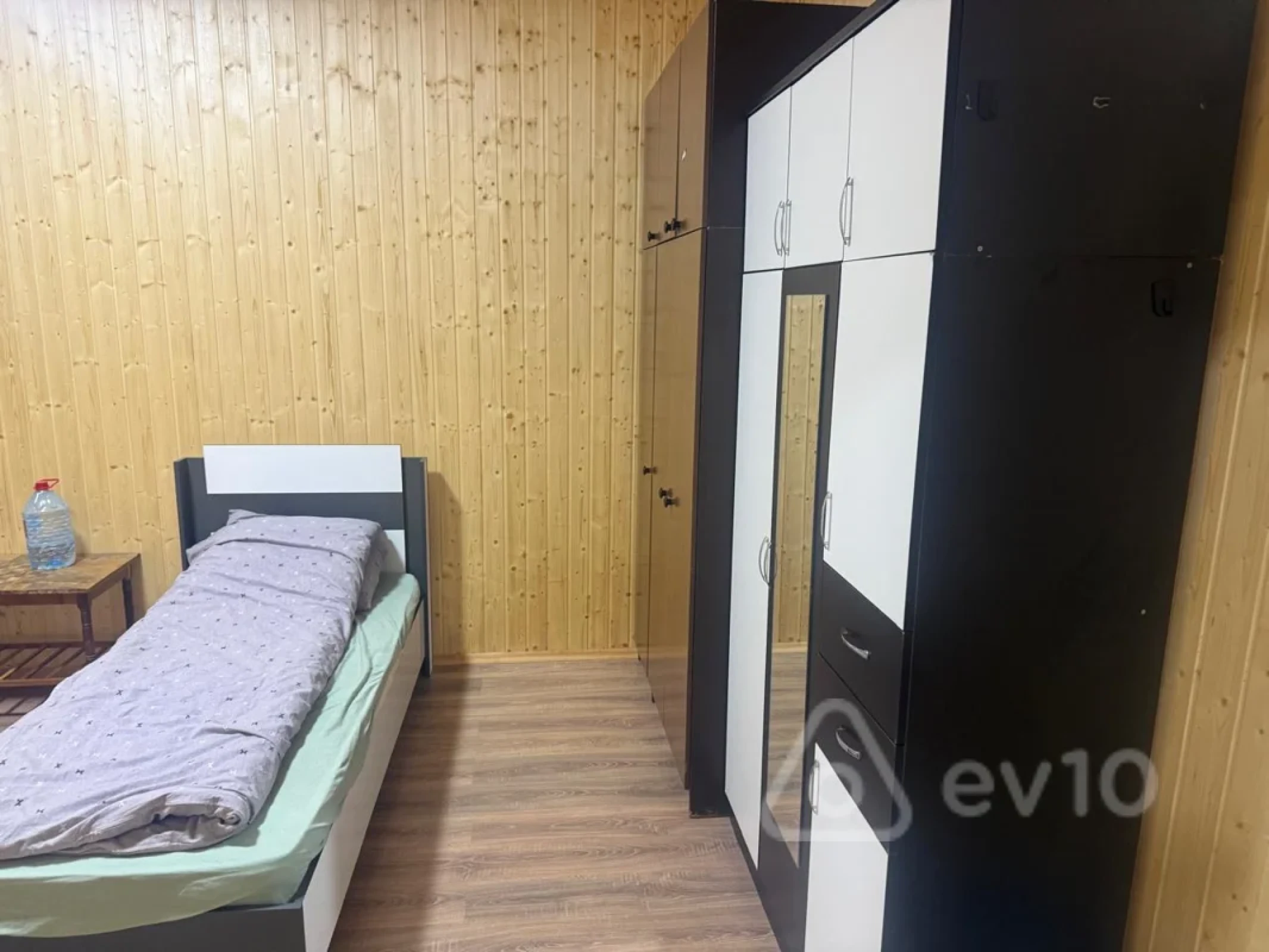 Kirayə verilir 2 otaqlı həyət evi 60 m²
