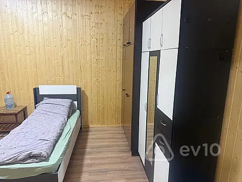 Kirayə verilir 2 otaqlı həyət evi 60 m²