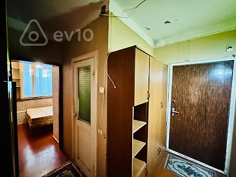 Kirayə verilir 2 otaqlı köhnə tikili 40 m²