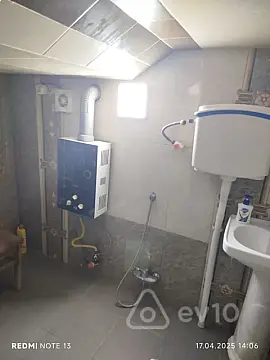 Kirayə verilir 2 otaqlı həyət evi 70 m²