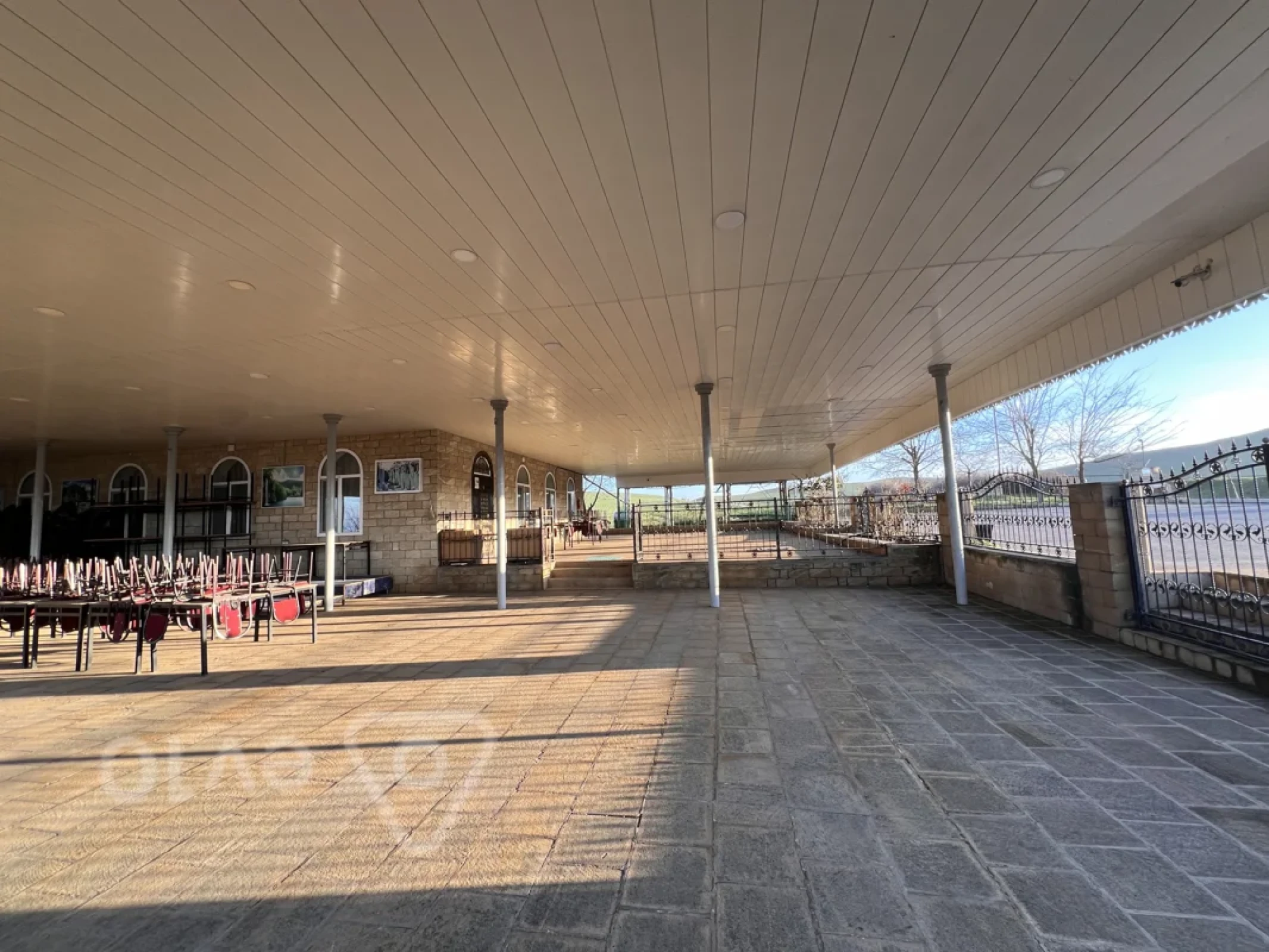 Satılır mənzil 100 m²