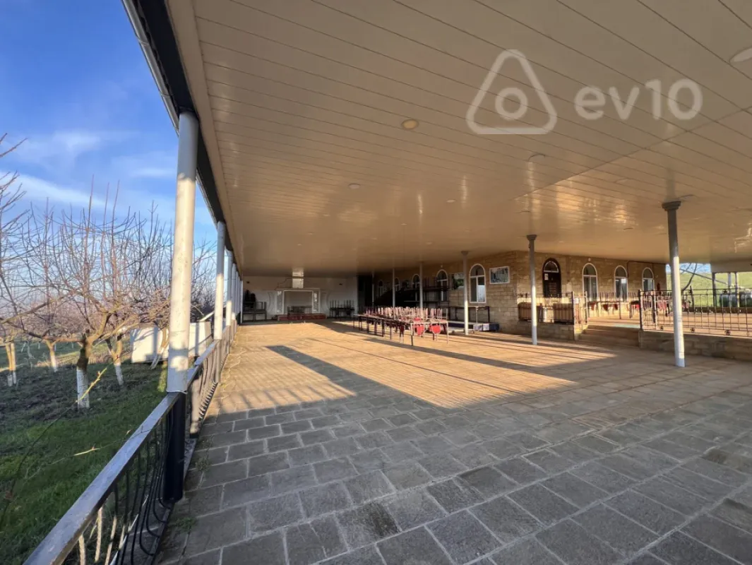 Satılır mənzil 100 m²