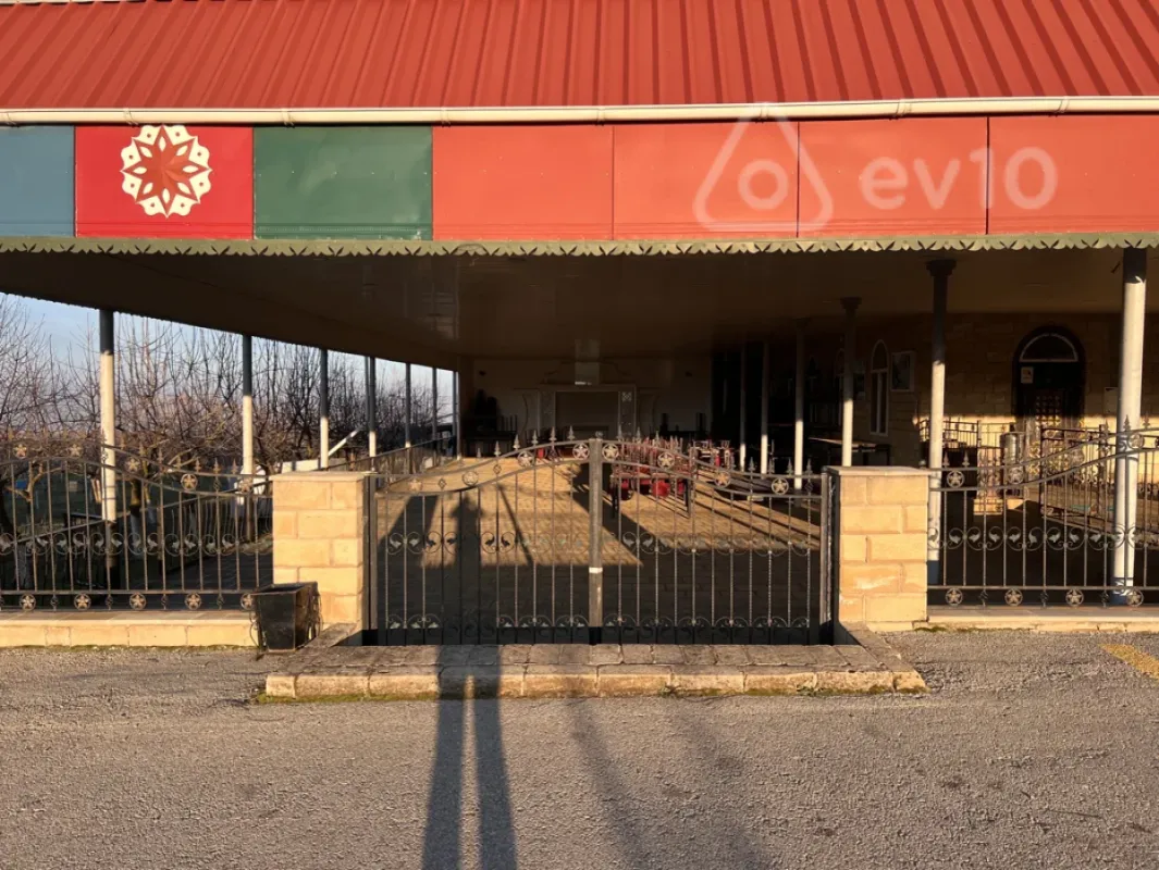 Satılır mənzil 100 m²