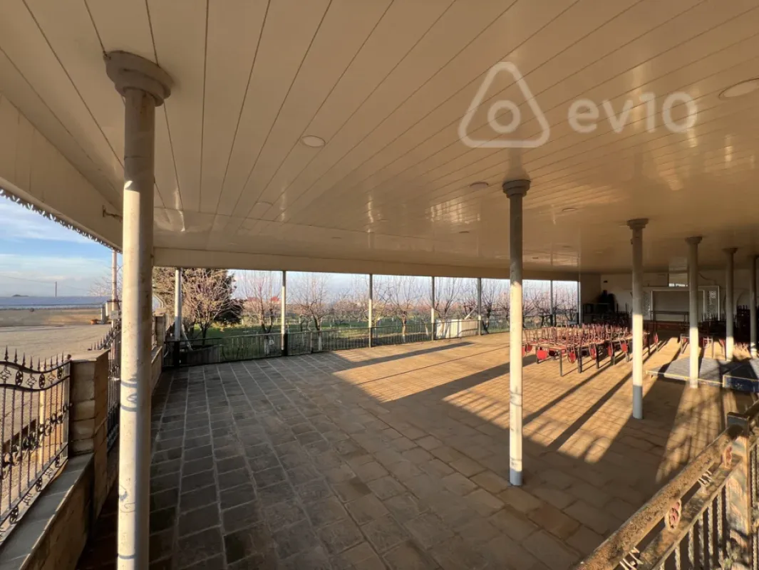 Satılır mənzil 100 m²