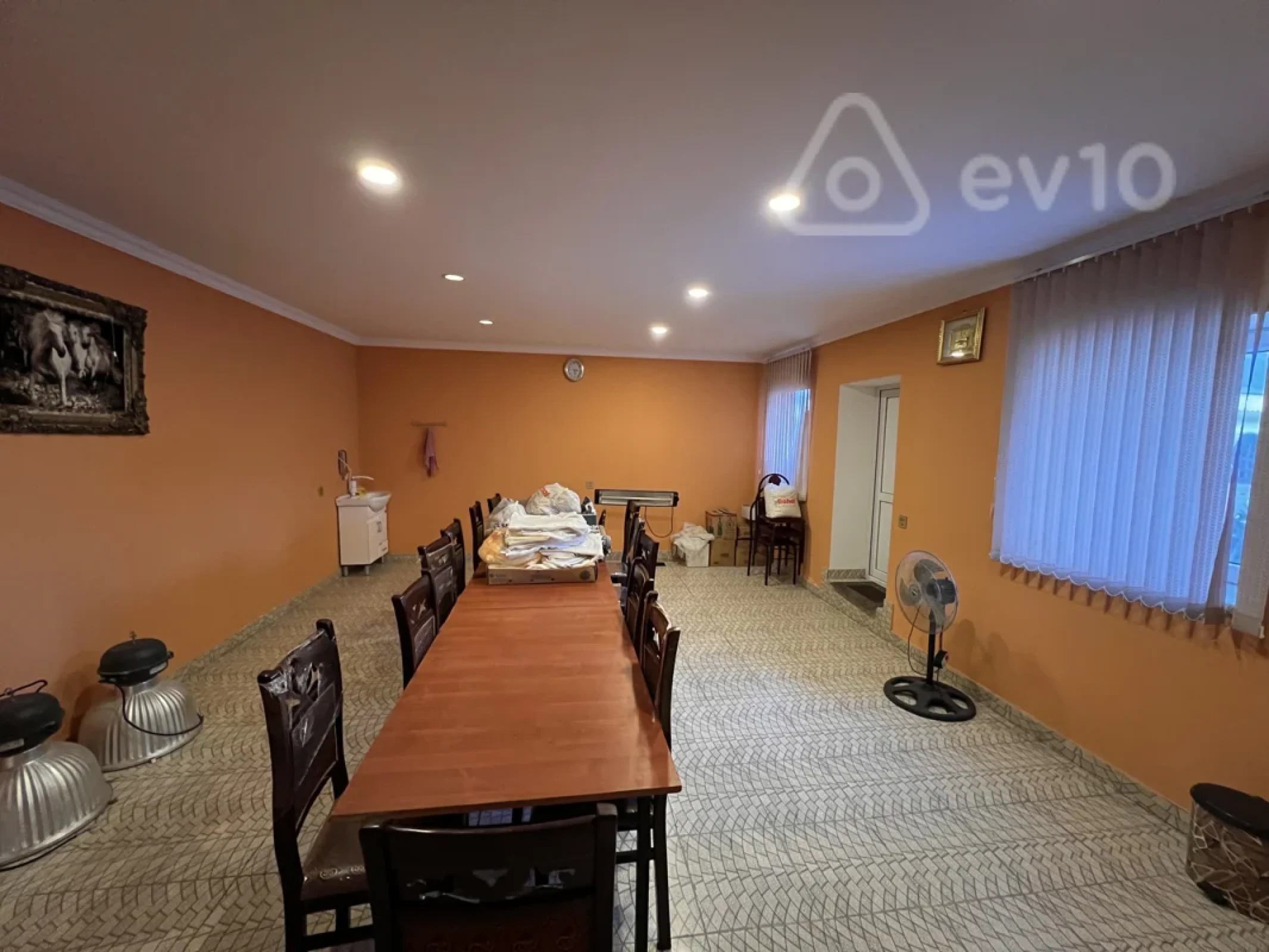 Satılır mənzil 100 m²