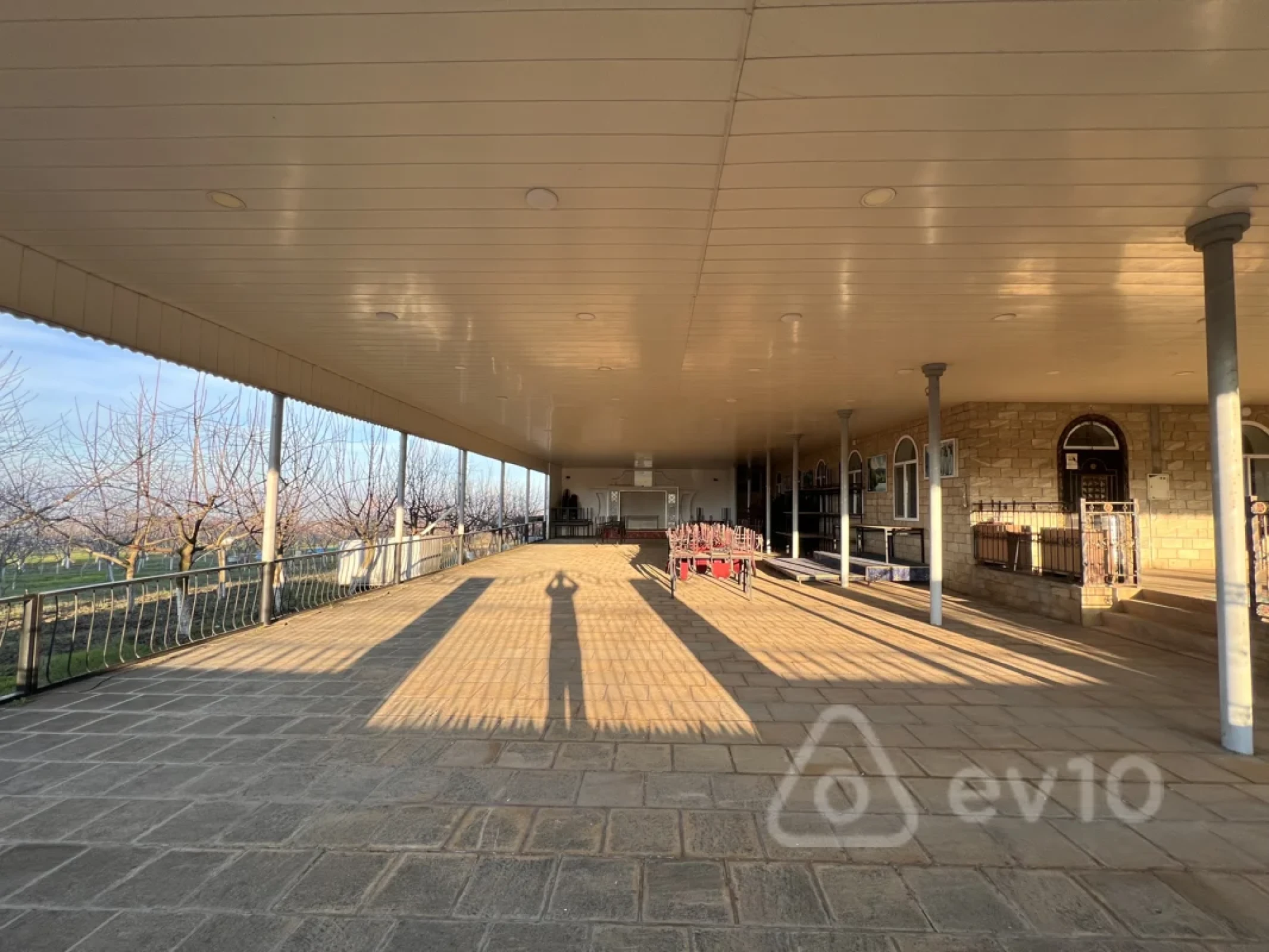 Satılır mənzil 100 m²