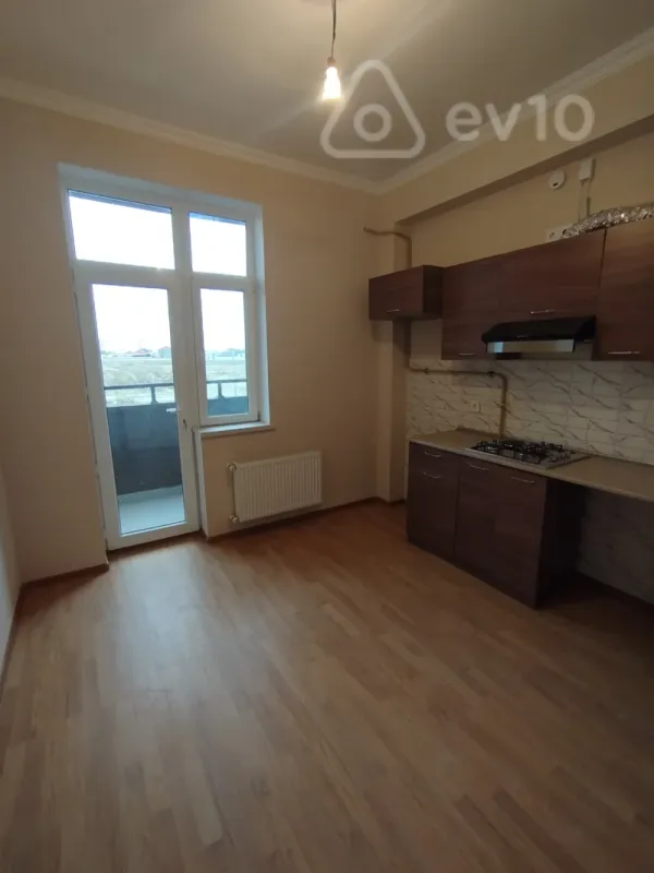 Kirayə verilir 2 otaqlı yeni tikili 58 m²