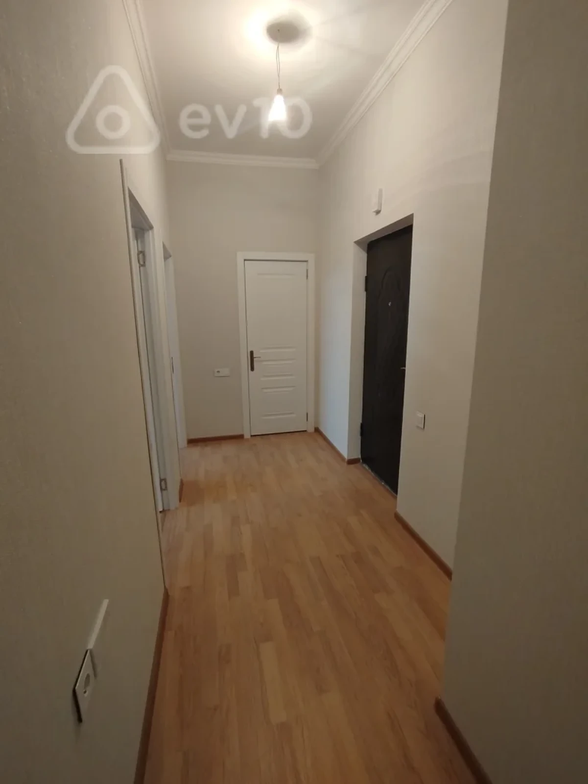 Kirayə verilir 2 otaqlı yeni tikili 58 m²