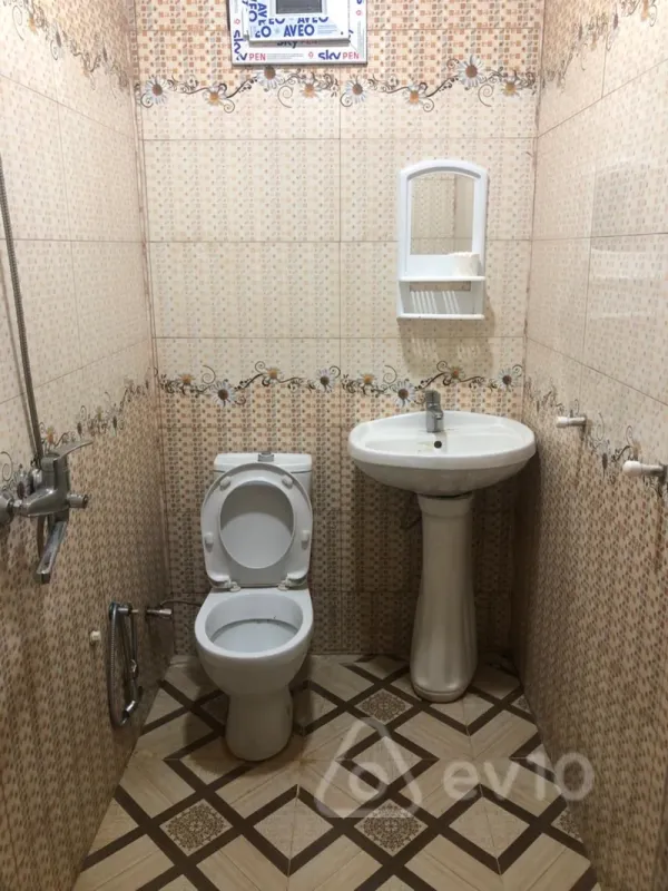 Kirayə verilir 2 otaqlı həyət evi 50 m²