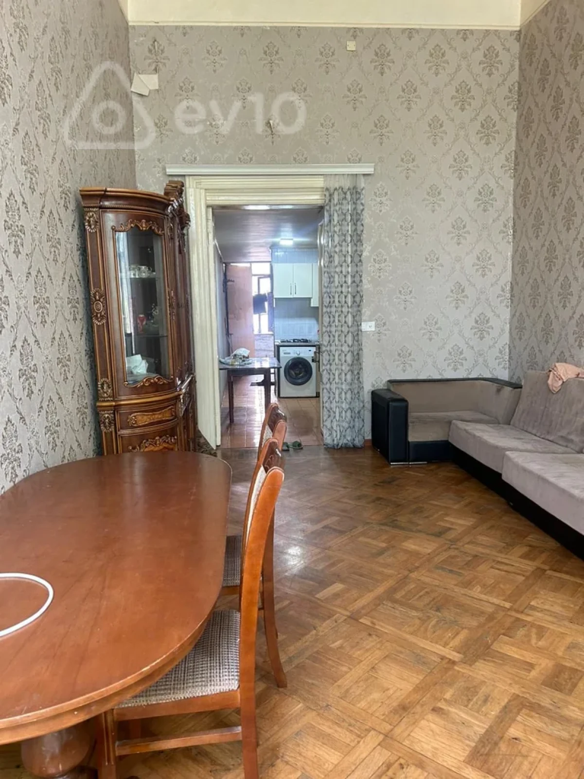 Kirayə verilir 2 otaqlı köhnə tikili 50 m²