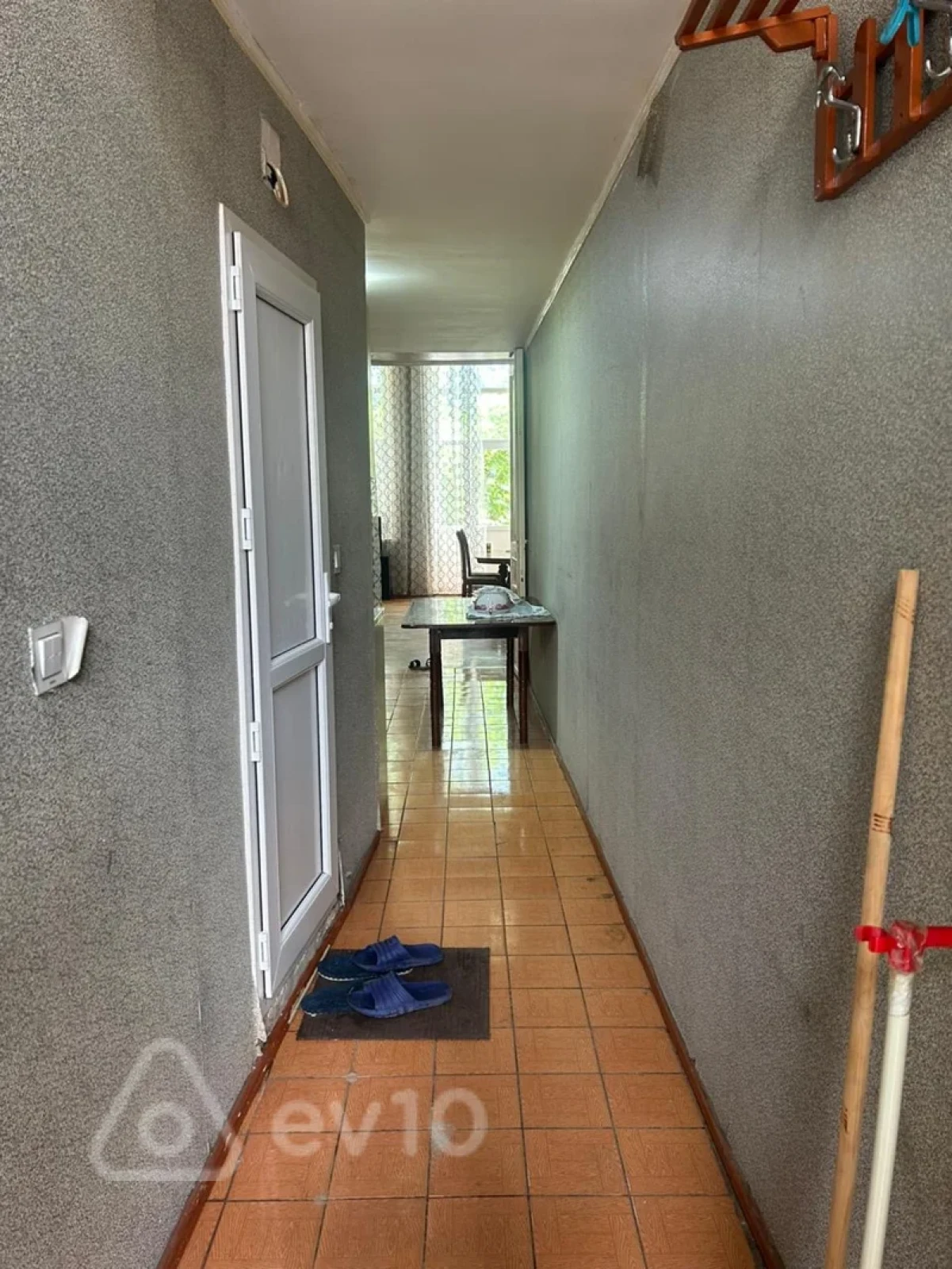 Kirayə verilir 2 otaqlı köhnə tikili 50 m²