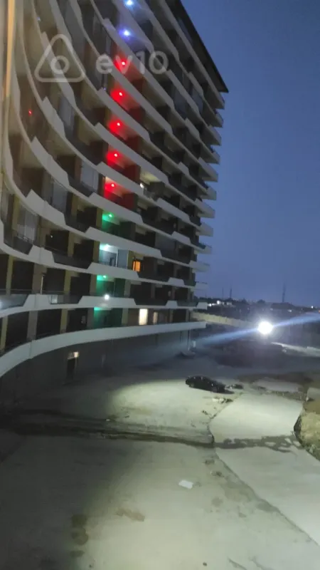 Kirayə verilir 2 otaqlı yeni tikili 65 m²