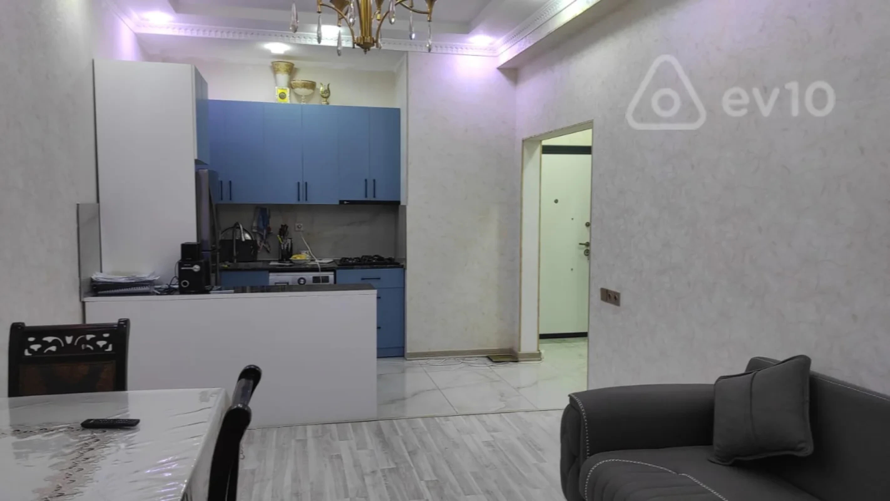 Kirayə verilir 2 otaqlı yeni tikili 65 m²