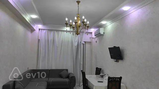 Kirayə verilir 2 otaqlı yeni tikili 65 m²