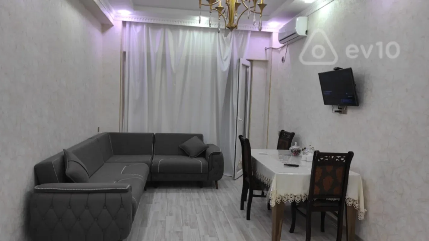 Kirayə verilir 2 otaqlı yeni tikili 65 m²