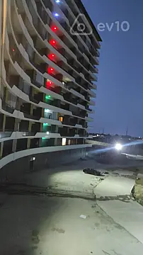 Kirayə verilir 2 otaqlı yeni tikili 65 m²