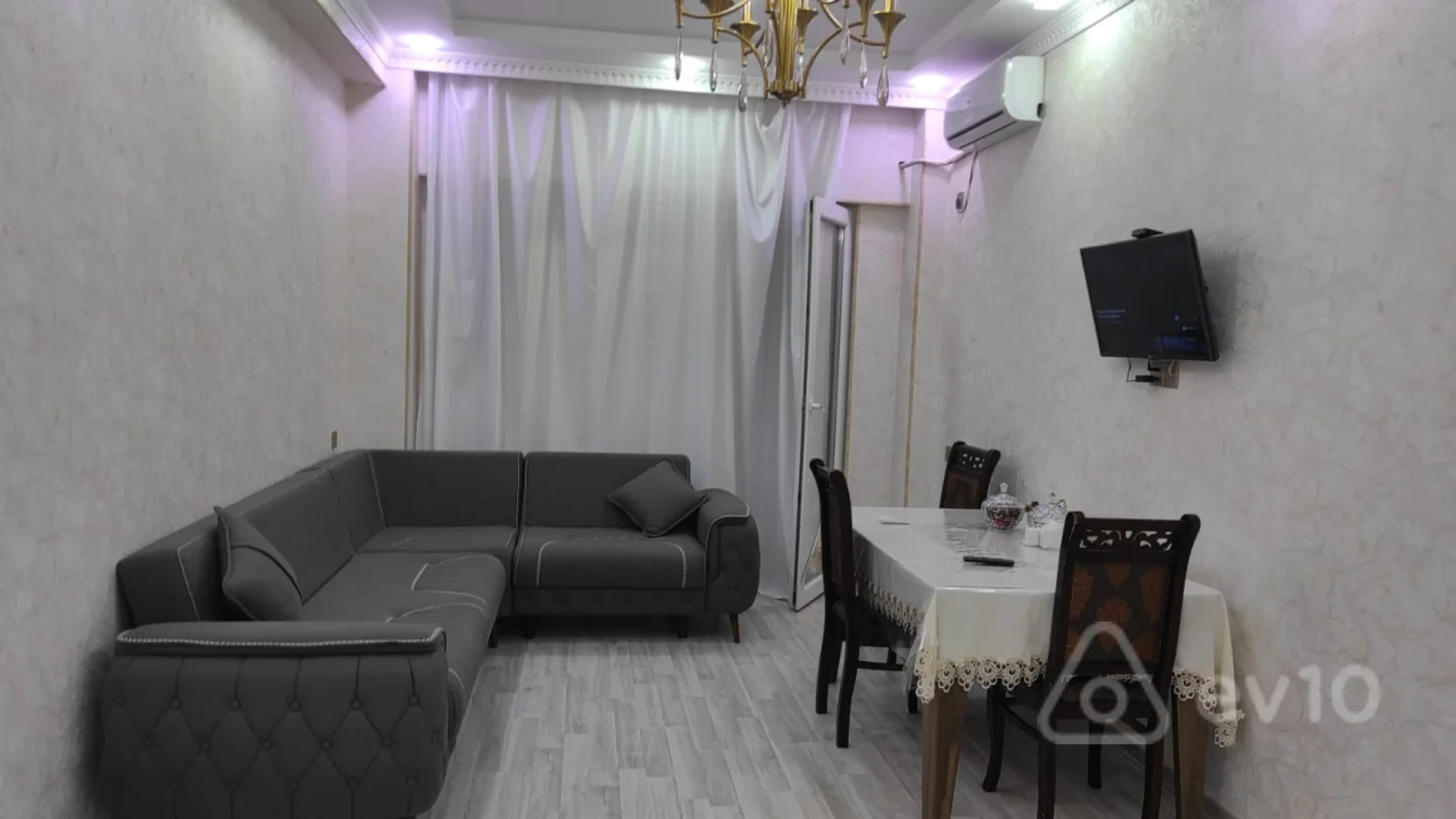 Kirayə verilir 2 otaqlı yeni tikili 65 m²