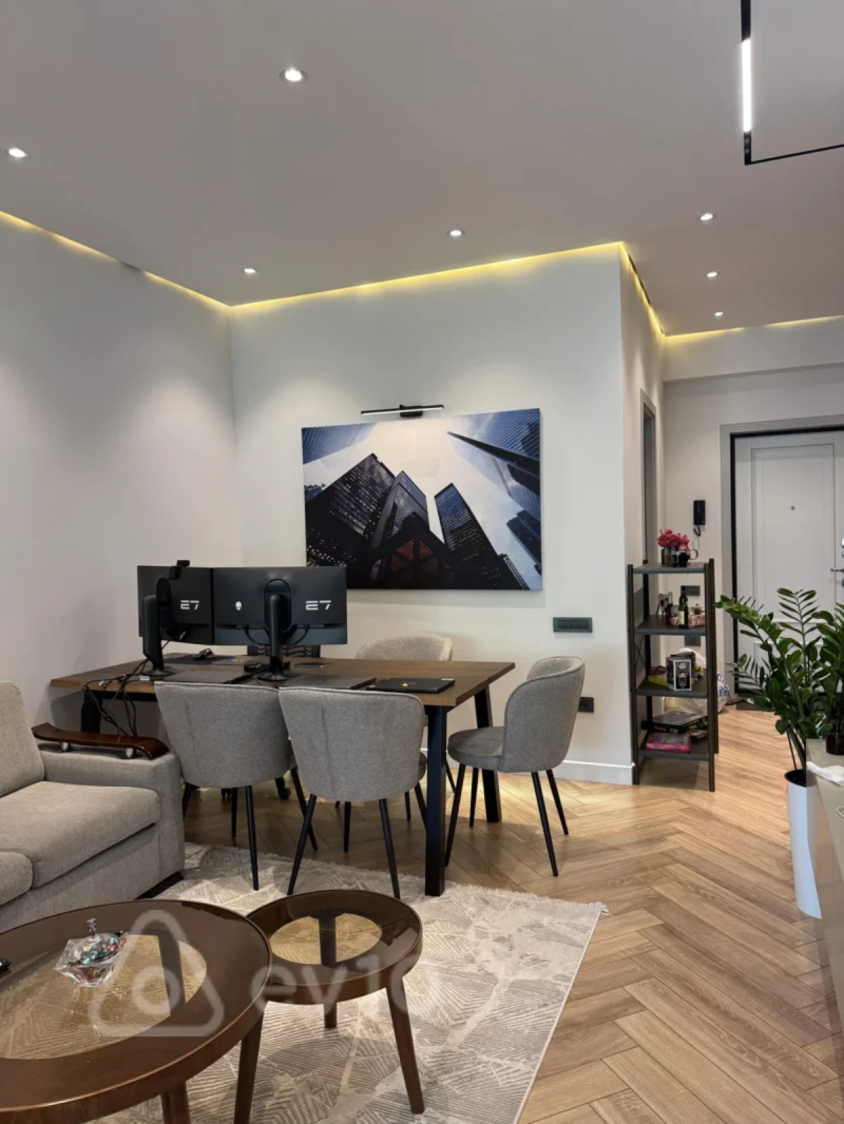 Kirayə verilir 2 otaqlı yeni tikili 94 m²