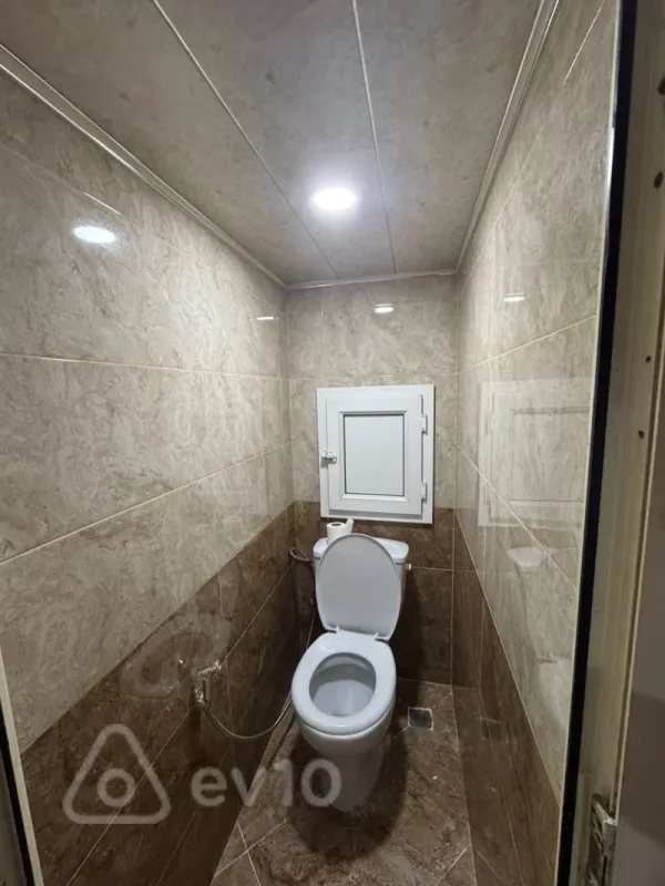 Kirayə verilir 2 otaqlı köhnə tikili 40 m²