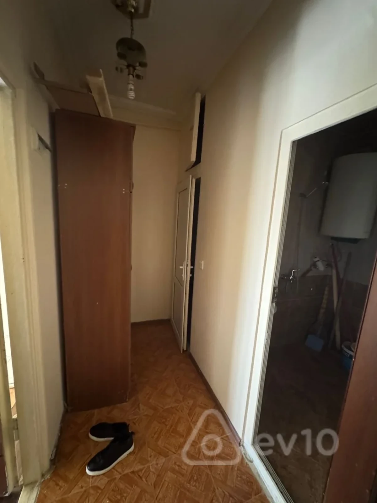 Kirayə verilir 2 otaqlı köhnə tikili 40 m²