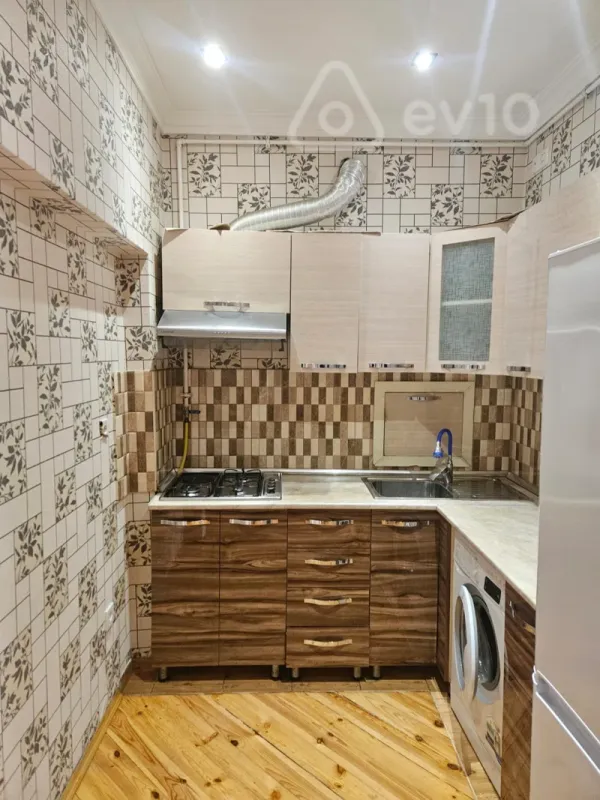 Kirayə verilir 2 otaqlı yeni tikili 70 m²