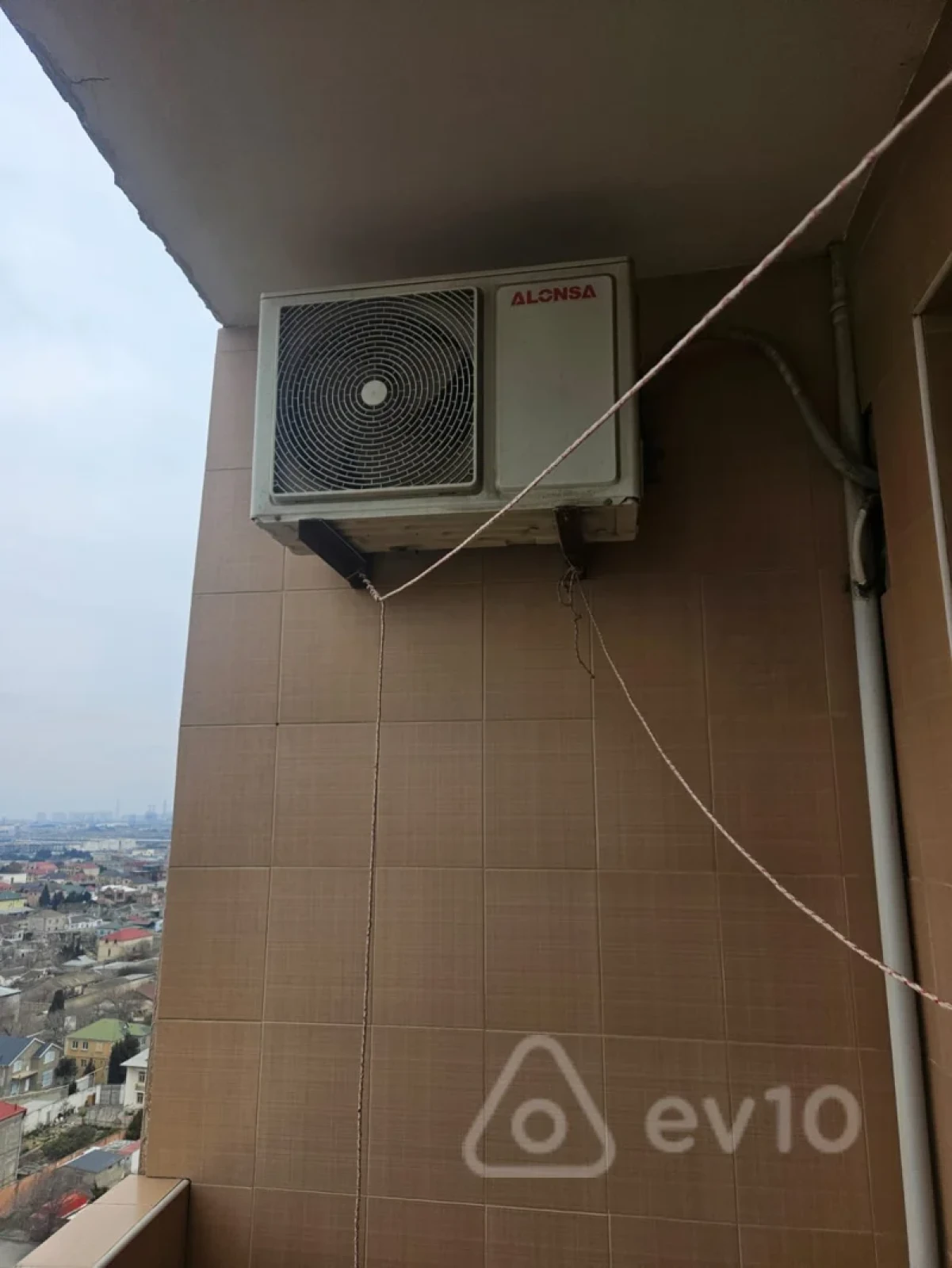 Kirayə verilir 2 otaqlı yeni tikili 70 m²