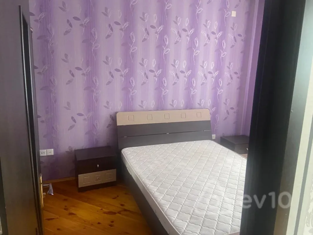 Kirayə verilir 2 otaqlı yeni tikili 70 m²