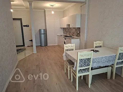 Kirayə verilir 2 otaqlı yeni tikili 77 m²