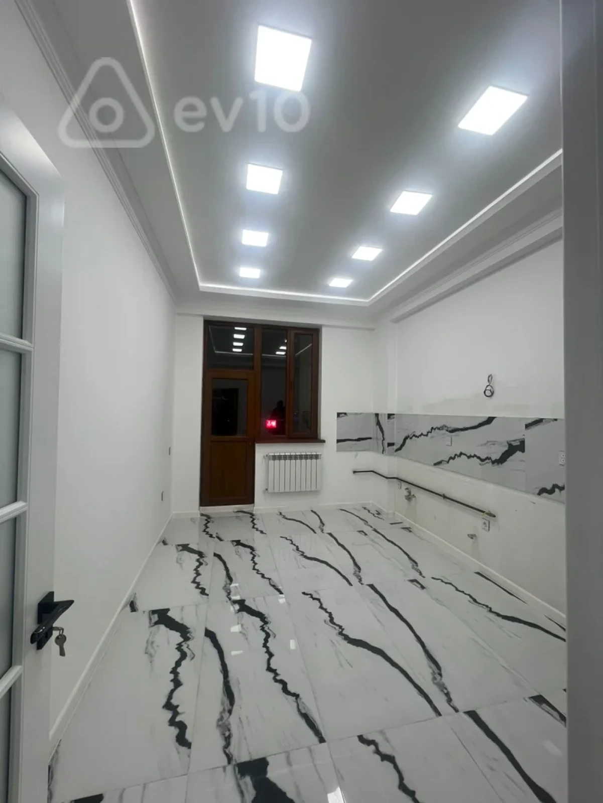 Satılır 3 otaqlı yeni tikili 127 m²