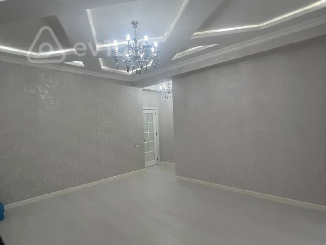 Satılır 3 otaqlı yeni tikili 127 m²