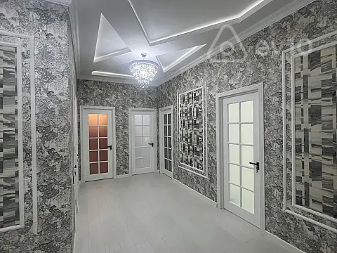 Satılır 3 otaqlı yeni tikili 127 m²