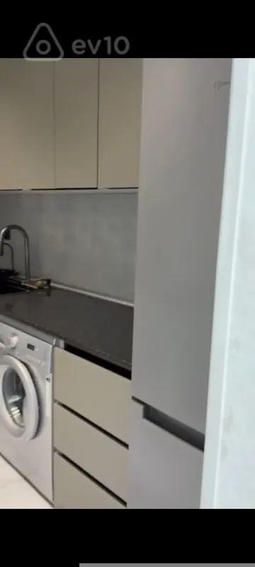 Kirayə verilir 2 otaqlı yeni tikili 55 m²