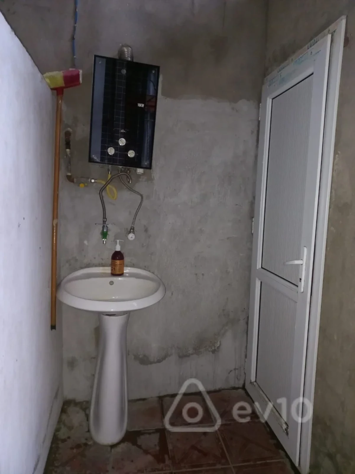 Kirayə verilir 3 otaqlı həyət evi 75 m²