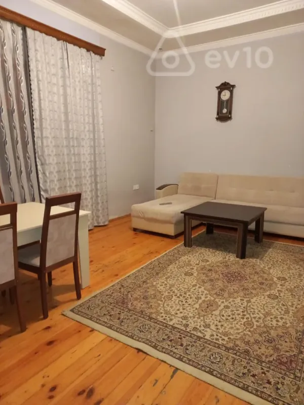 Kirayə verilir 3 otaqlı həyət evi 75 m²