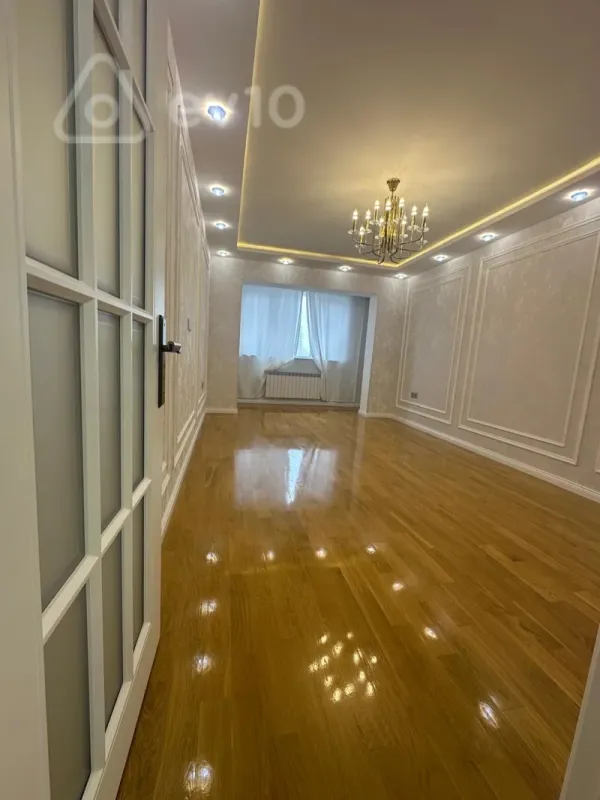 Satılır 3 otaqlı köhnə tikili 85 m²