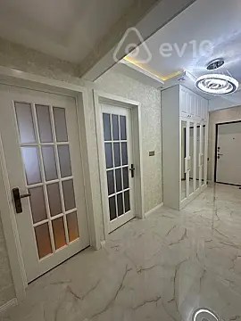 Satılır 3 otaqlı köhnə tikili 85 m²