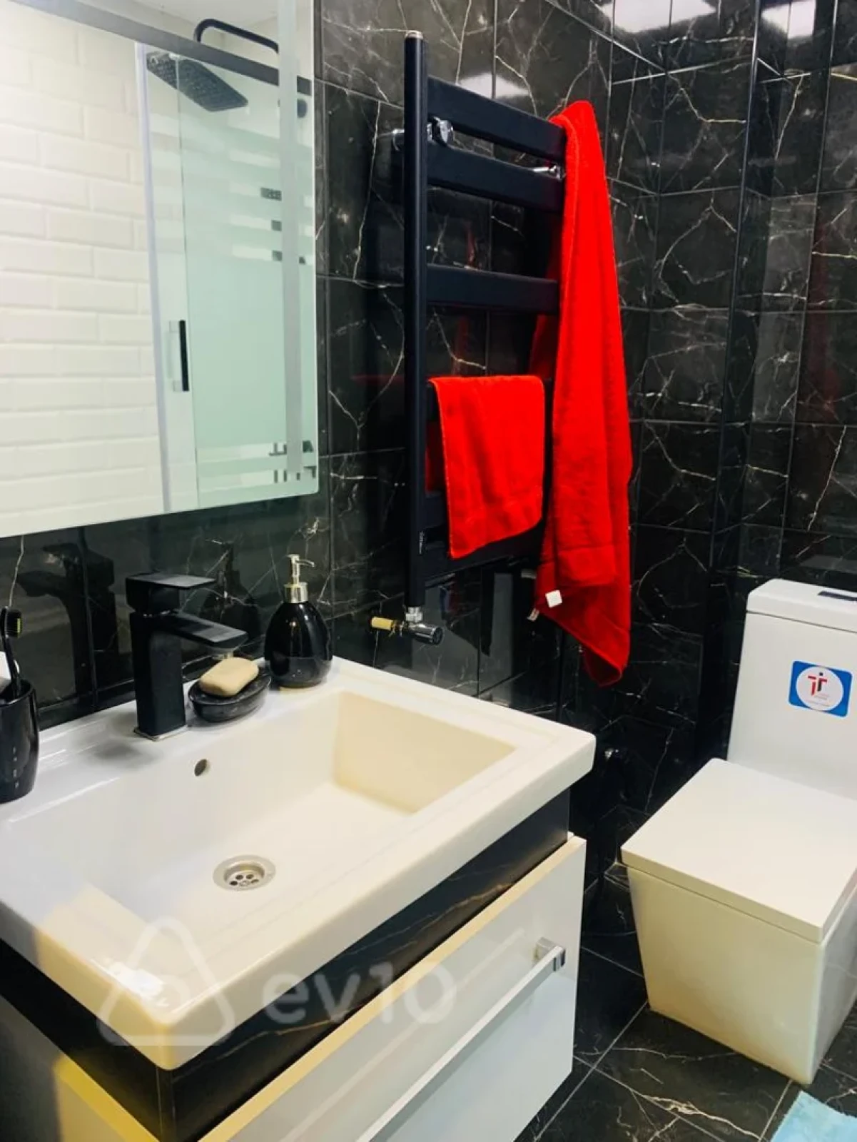 Kirayə verilir 2 otaqlı yeni tikili 60 m²