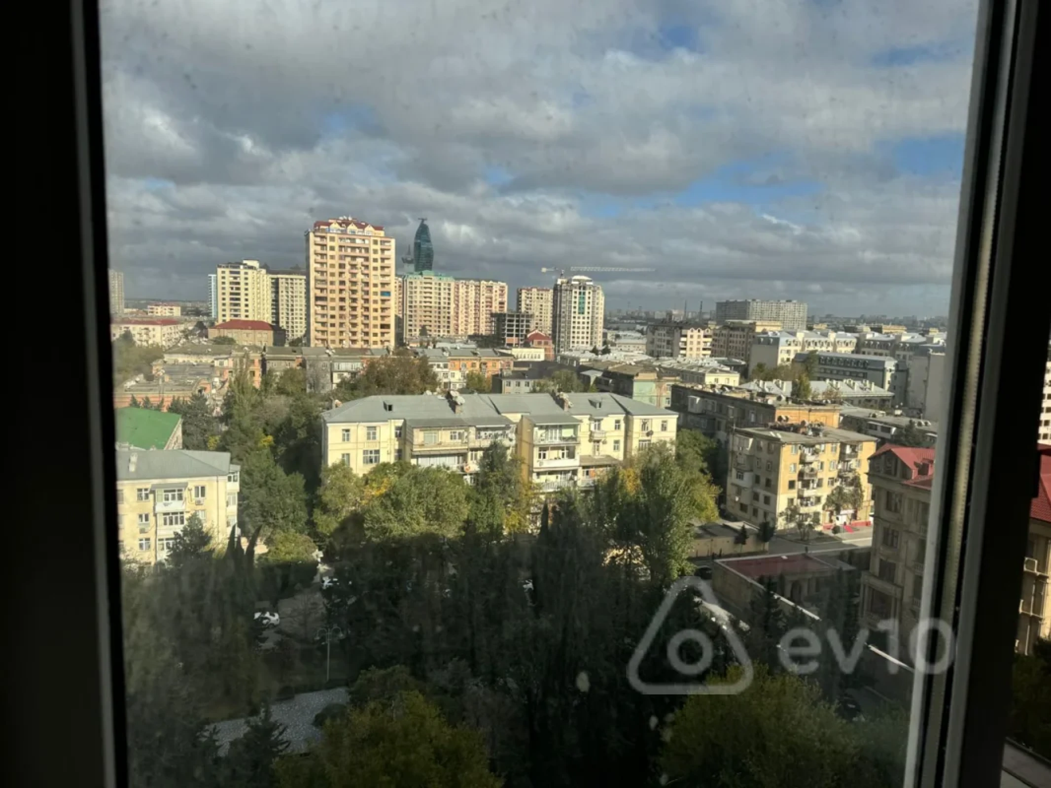 Kirayə verilir 2 otaqlı yeni tikili 90 m²