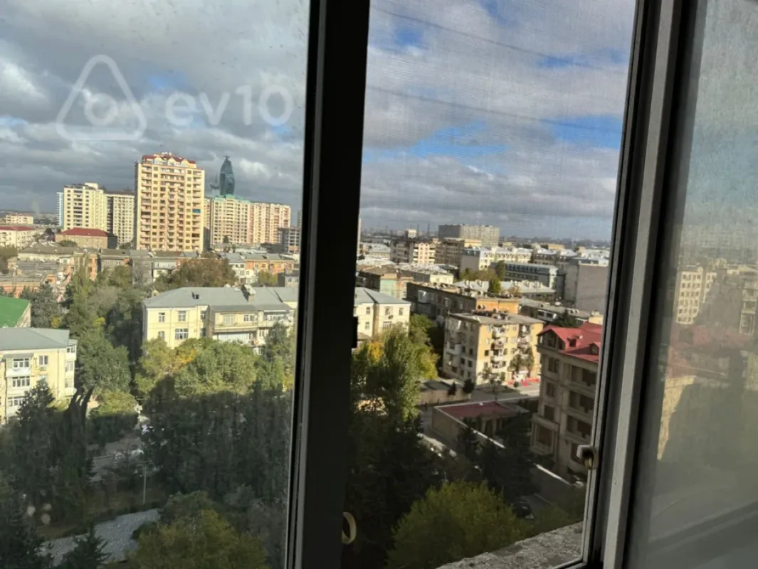 Kirayə verilir 2 otaqlı yeni tikili 90 m²